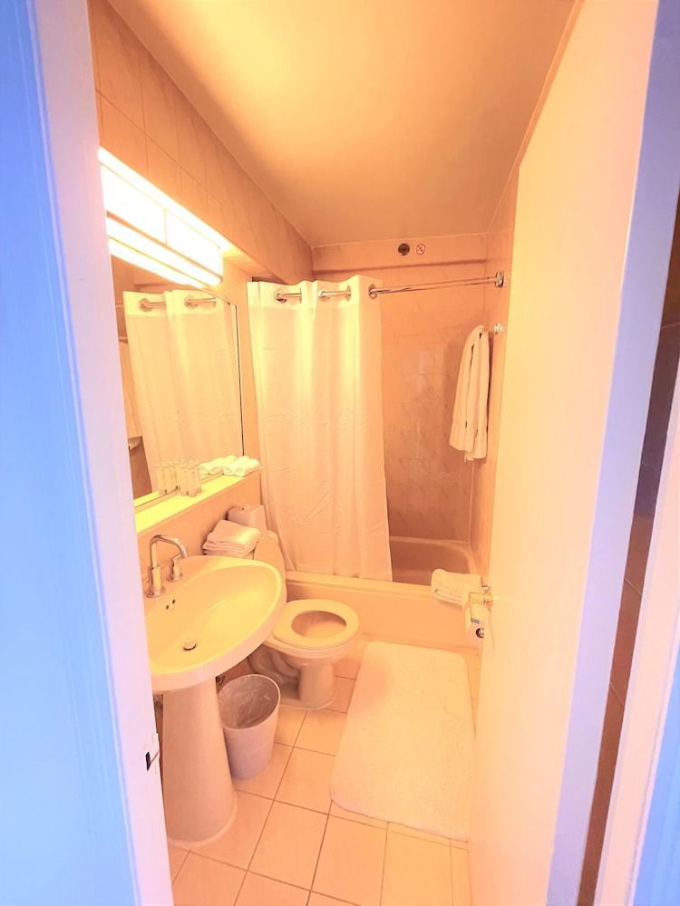 Garden Inn & Suites photo 11