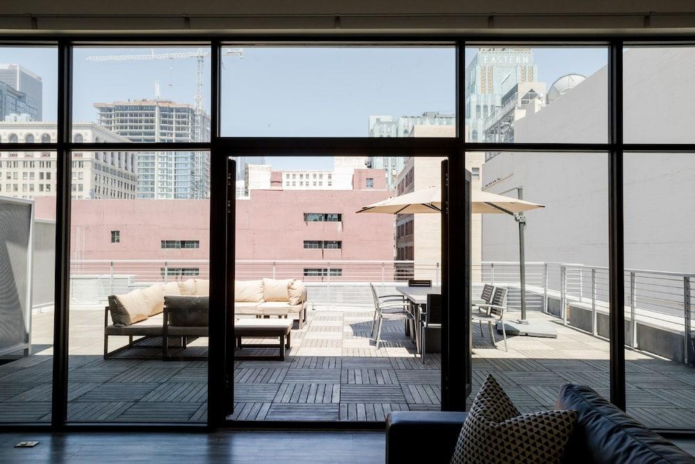 Abode Los Angeles - Downtown South Park photo 45