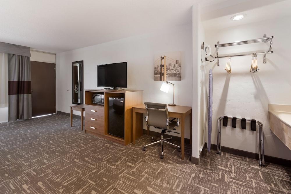 Clarion Hotel Concord/Walnut Creek photo 8