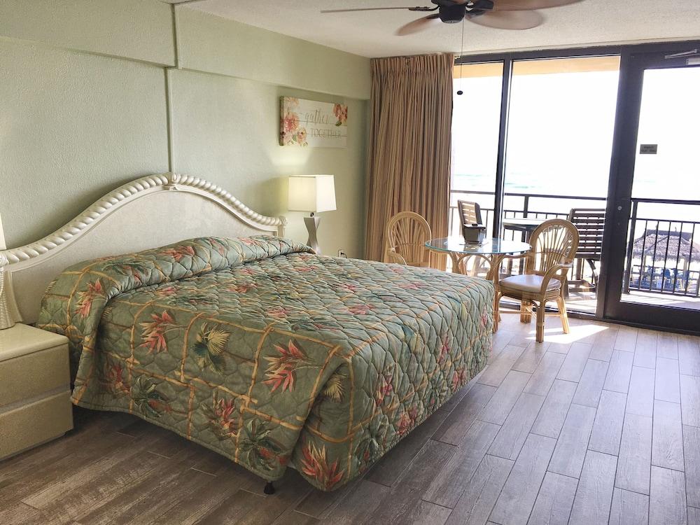 Hawaiian Inn Beach Resort photo 7
