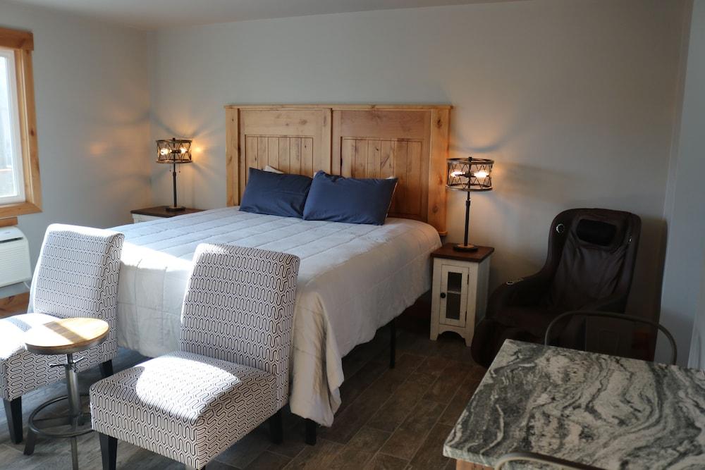 Columbine Inn photo 44