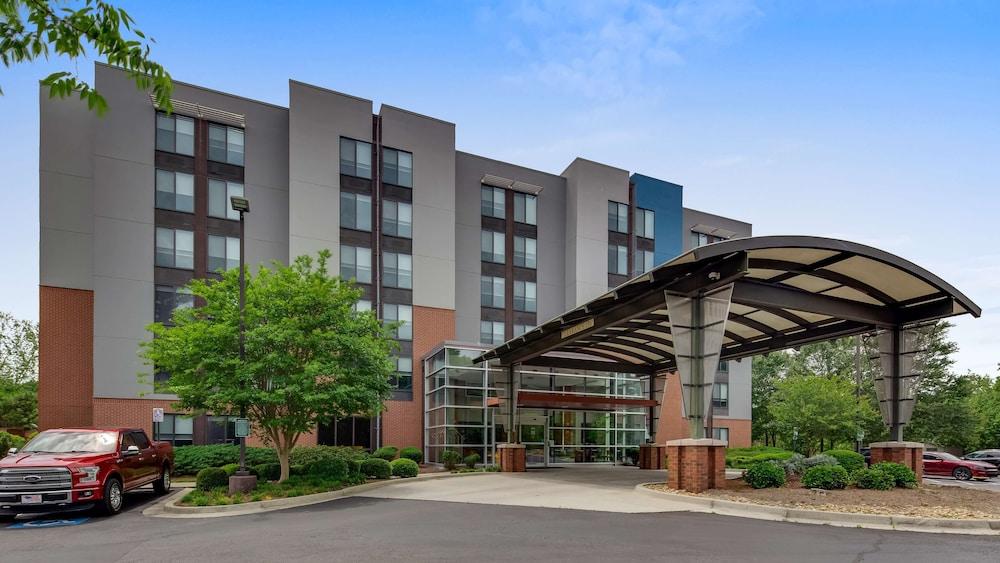 Best Western Plus Augusta North Inn & Suites photo 1