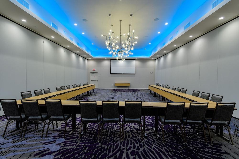 Courtyard by Marriott Lake Jackson photo 50