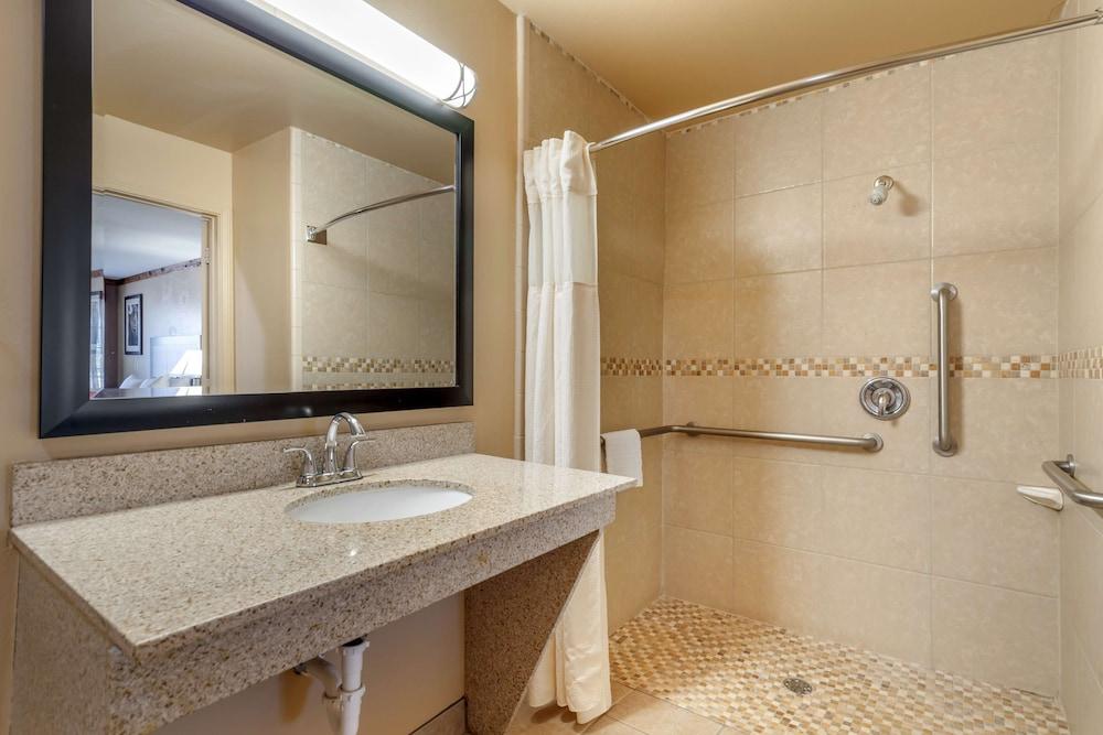 Best Western Windwood Inn & Suites photo 12