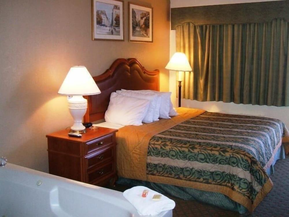 A Victory Hotel - Southfield photo 17