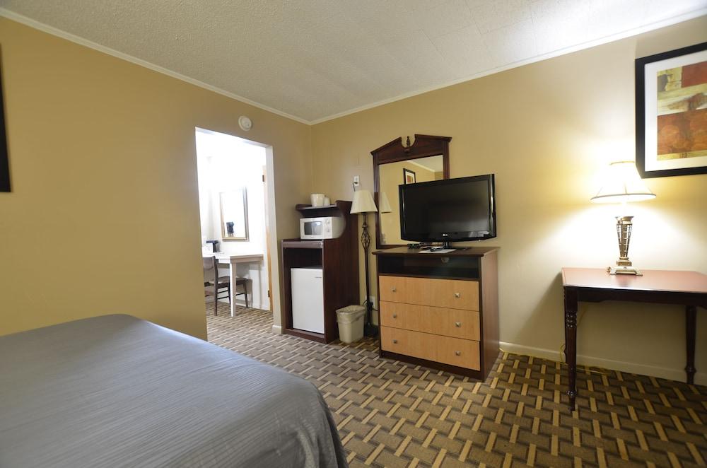 Travelowe's Motel photo 14