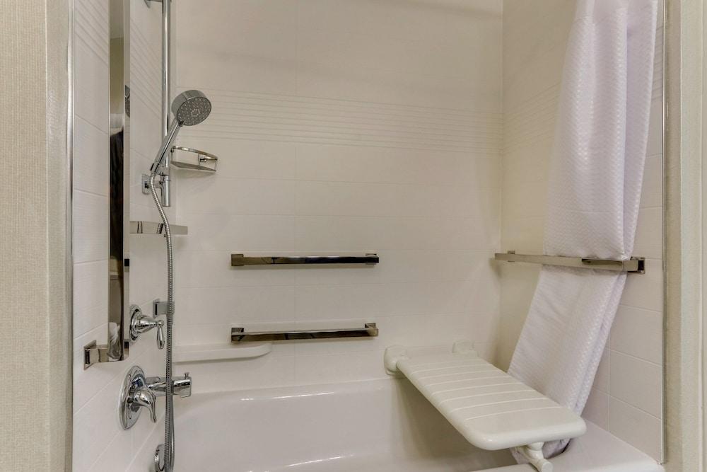 TownePlace Suites by Marriott Houston I-10 East photo 35