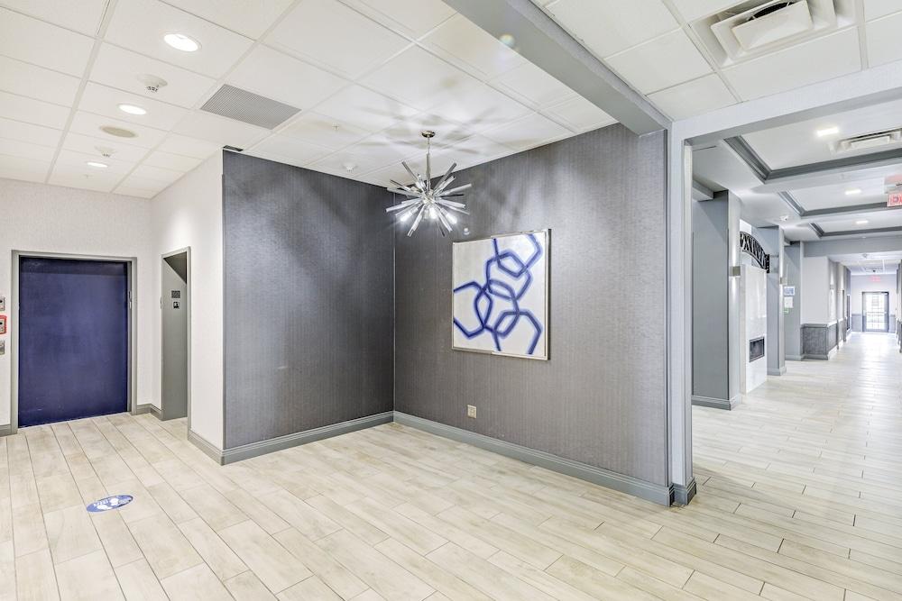 Holiday Inn Express Hotel & Suites Columbus Univ Area - Osu by IHG photo 37