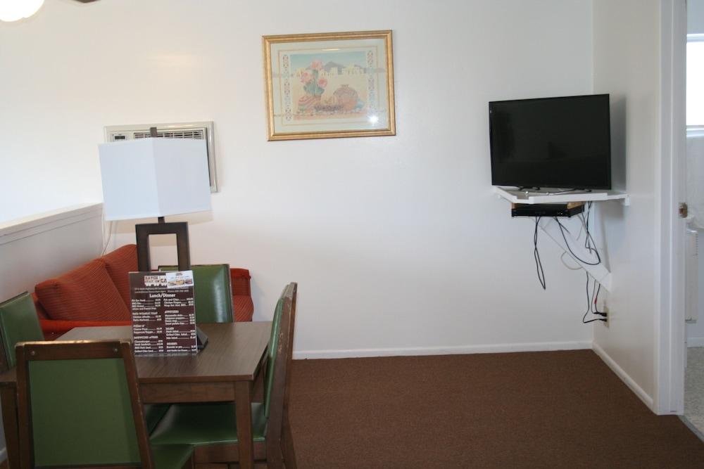 Bryce Zion Inn photo 26