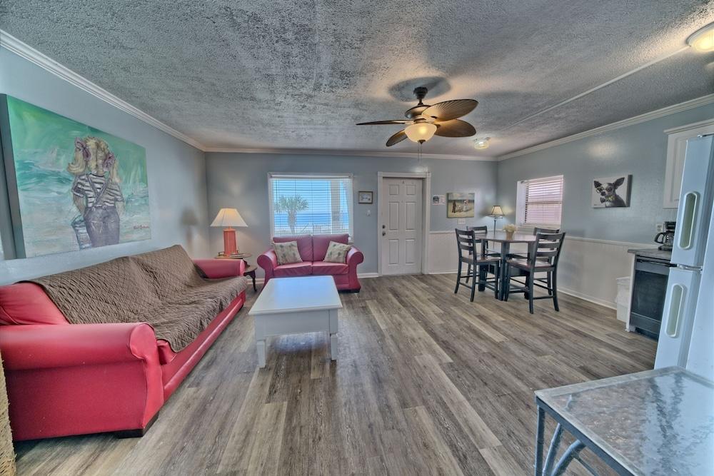 Pineapple Villas on Laguna Beach photo 55