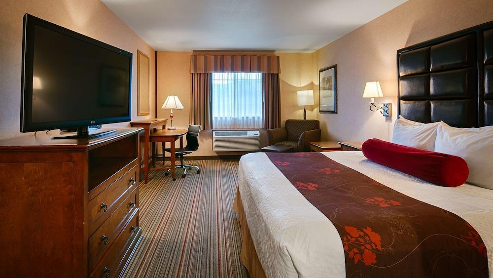 Best Western Plus Rama Inn & Suites photo 7