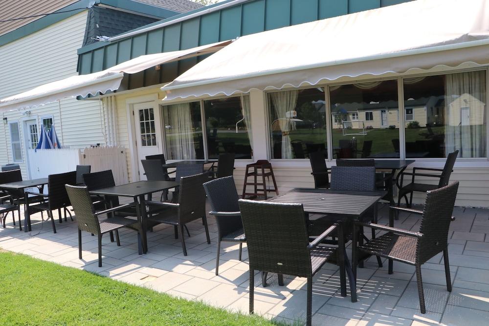 Sunbird Cape Cod Resort photo 35