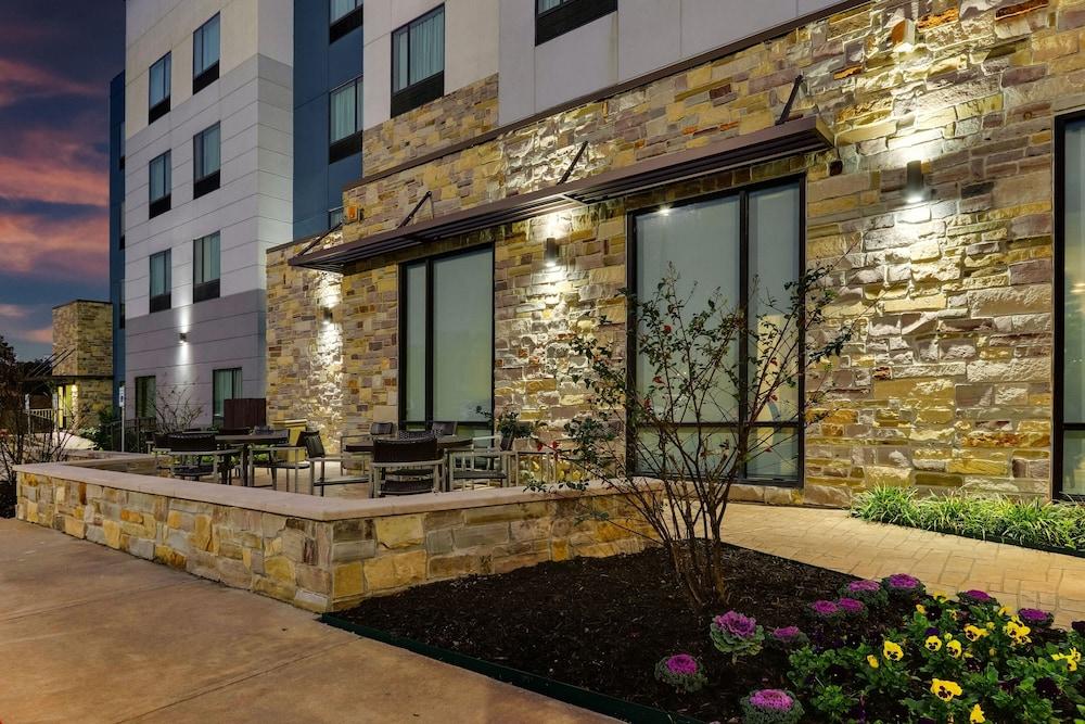 TownePlace Suites by Marriott Houston I-10 East photo 61