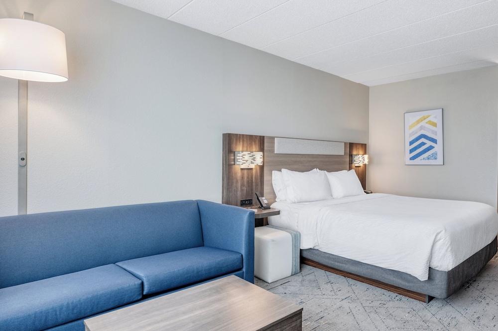 Holiday Inn Express & Suites Gahanna/Columbus Airport by IHG photo 5