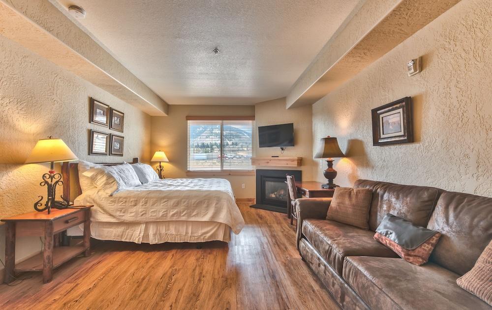 Silverado Lodge photo 67