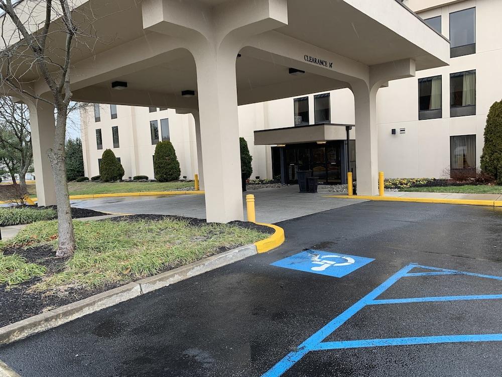 Comfort Inn & Suites Mt. Holly - Westampton photo 21