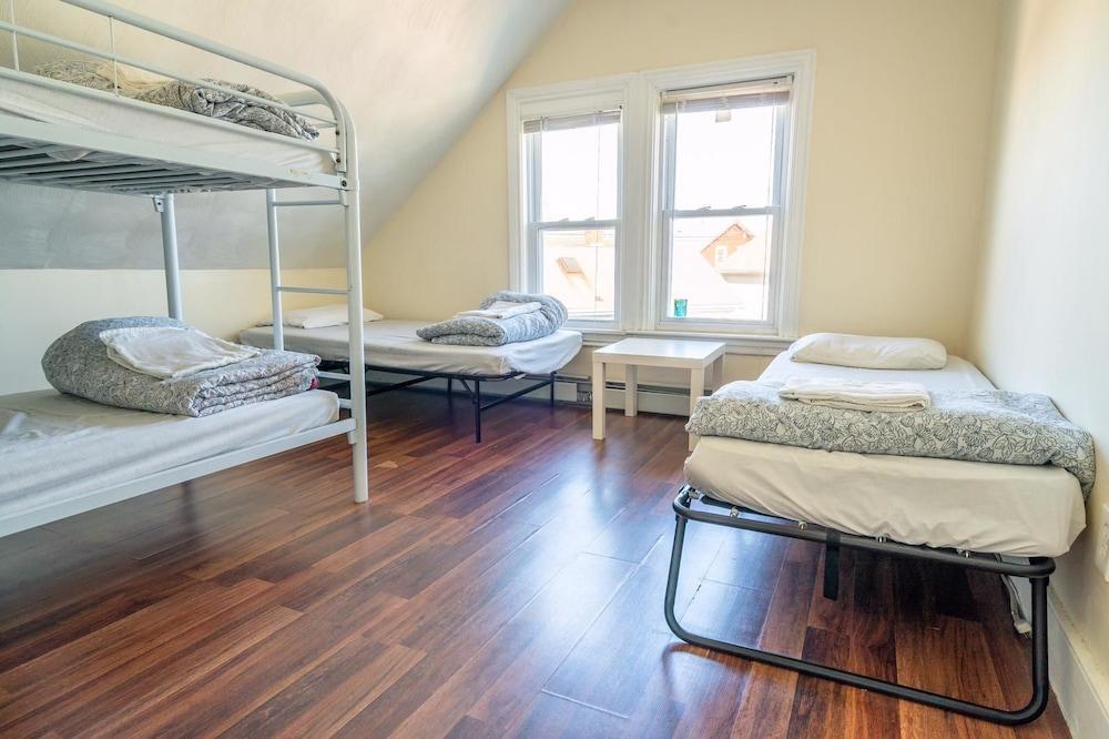 Providence Hostel and Guesthouse photo 5