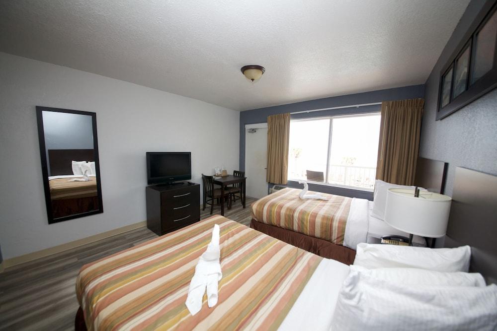 The Beach House Inn photo 18
