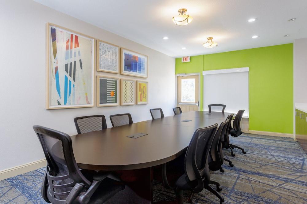 Holiday Inn Express Hotel & Suites Jacksonville South I-295 by IHG photo 64
