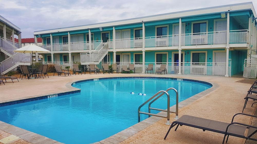 Spanish Trails Inn photo 16