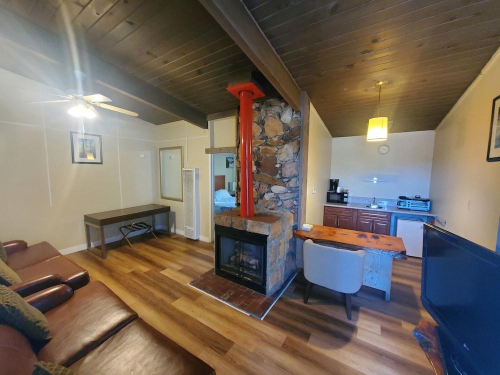 Studio 9 Big Bear photo 42