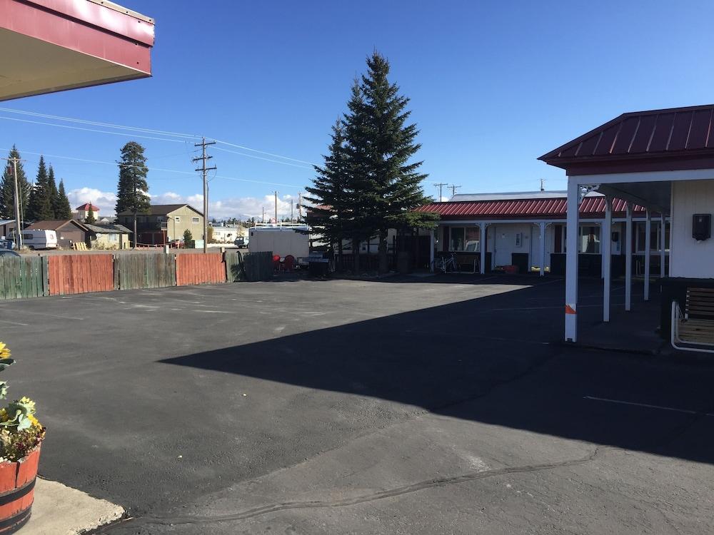 The Historic Madison Hotel Motel photo 9