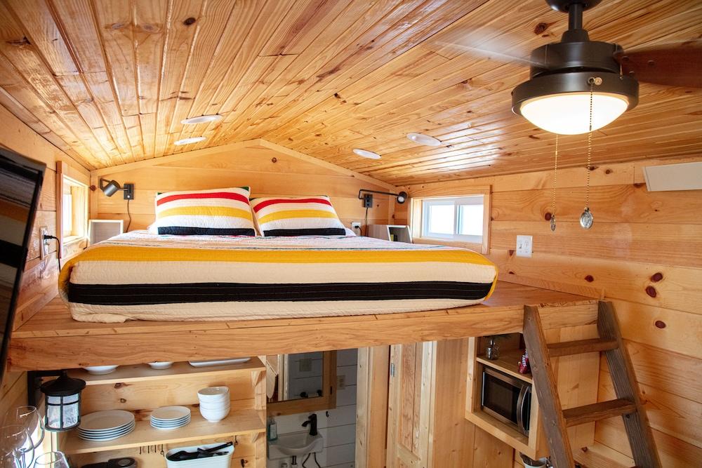 Trail and Hitch Tiny Home Hotel and RV photo 77