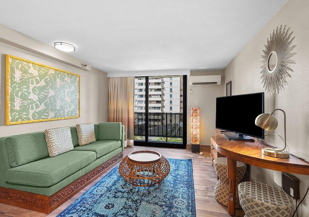 Castle Bamboo Waikīkī Hotel photo 1