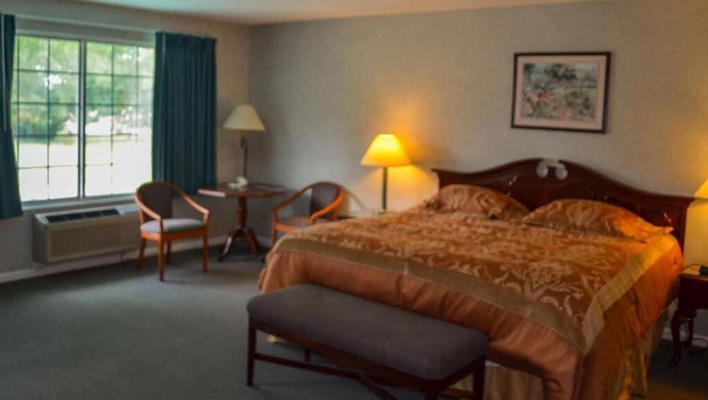Surrey Inn Ashland photo 35
