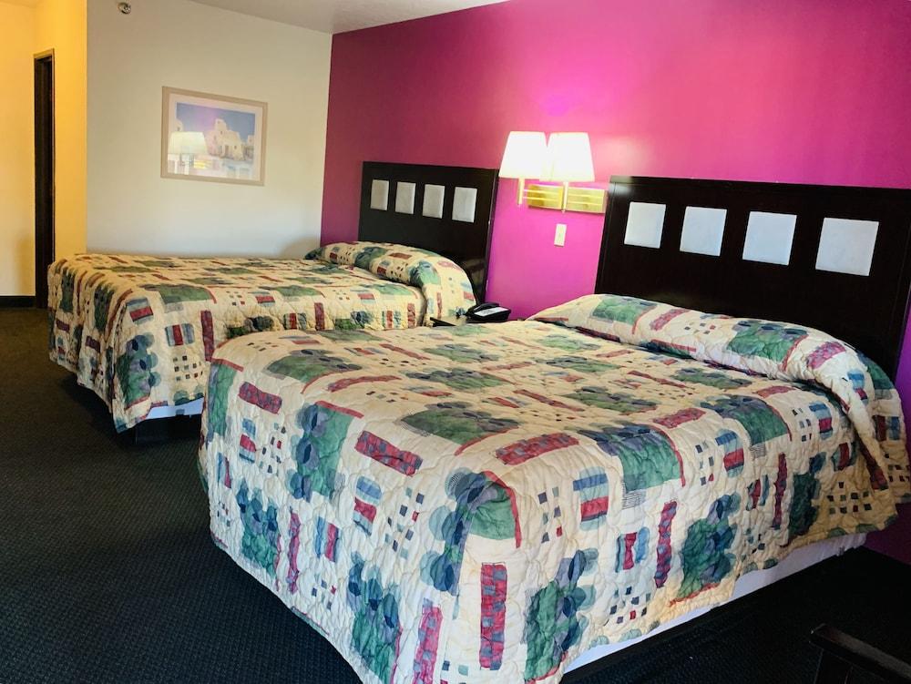 Luxury Inn photo 21