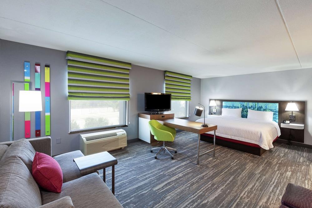 Hampton Inn & Suites Houston-Bush Intercontinental Aprt photo 17