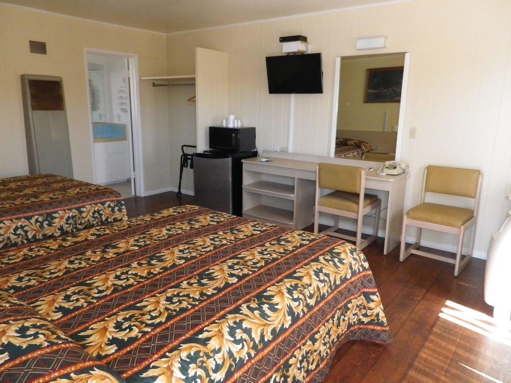 San Marcos Motel photo 9