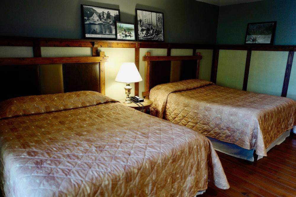 Sumas Mountain Lodge photo 24