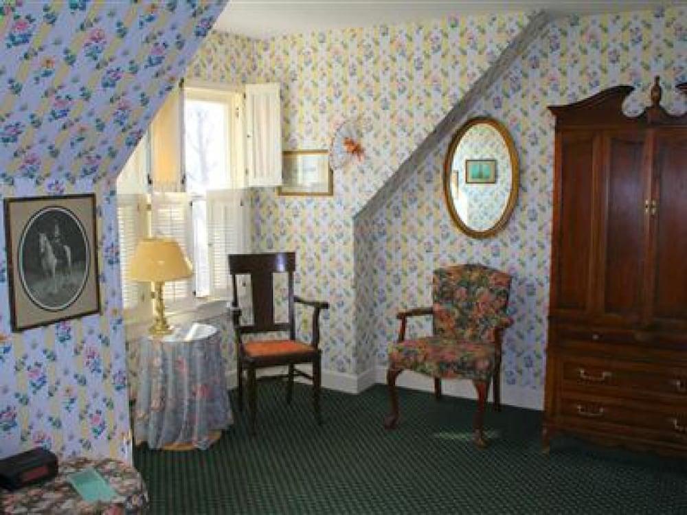 Inn on Mackinac photo 5