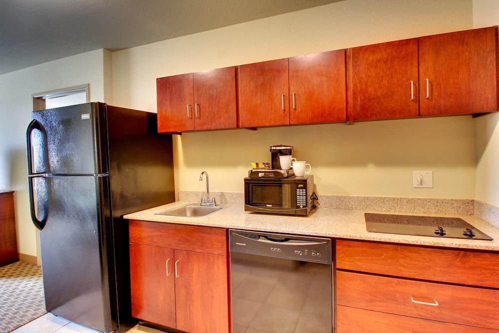 Stanton Inn & Suites photo 33