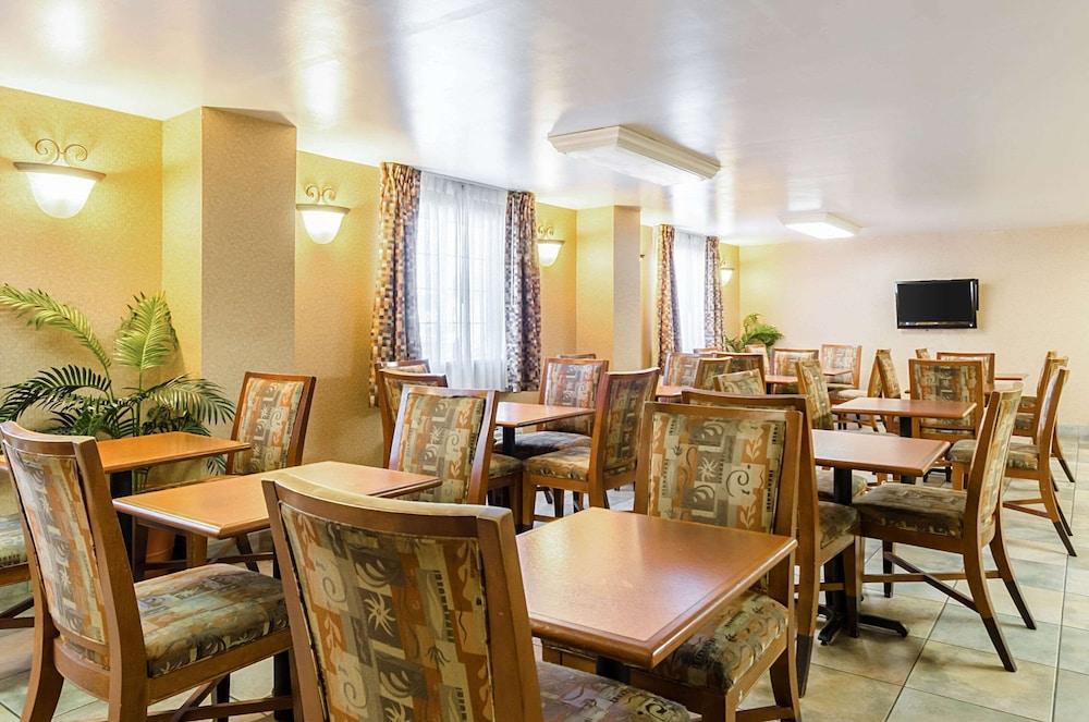 Quality Inn Chicopee - Springfield photo 20