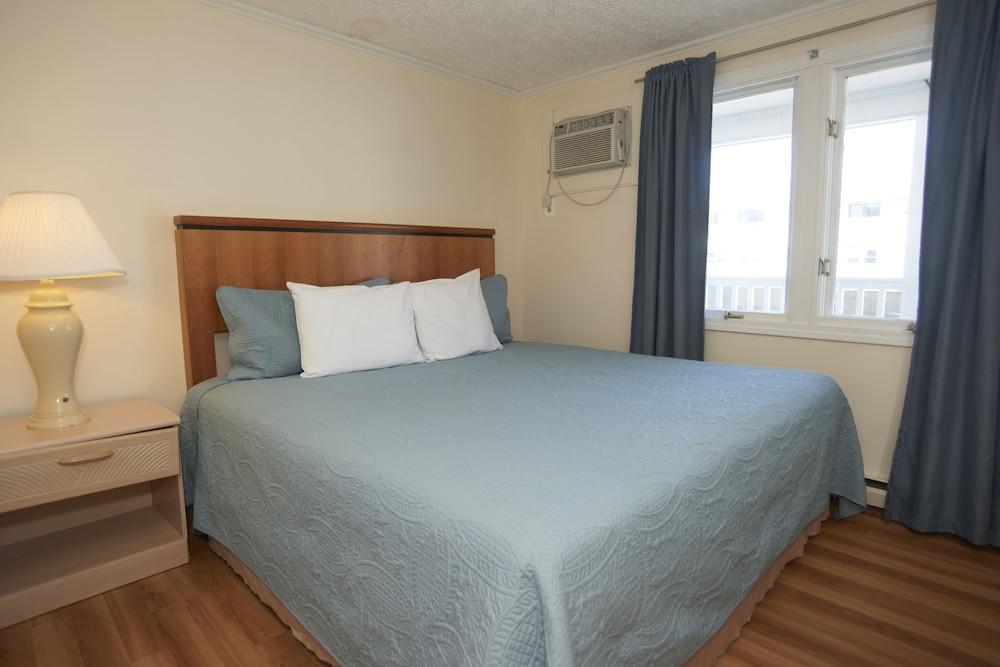 Marguerite Motel photo 15