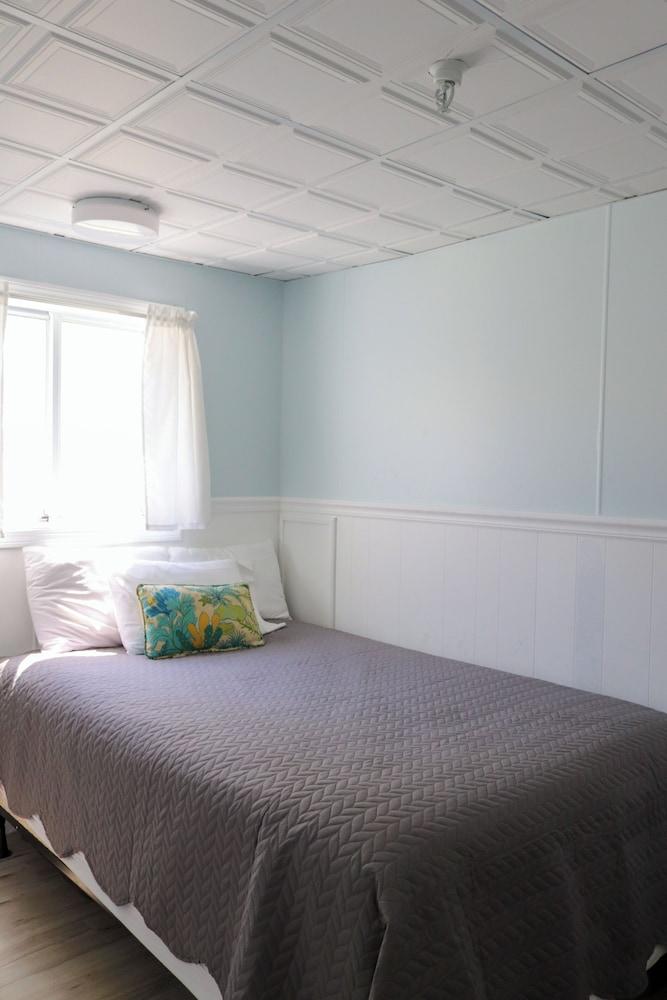Mainsail Motel & Cottages photo 2