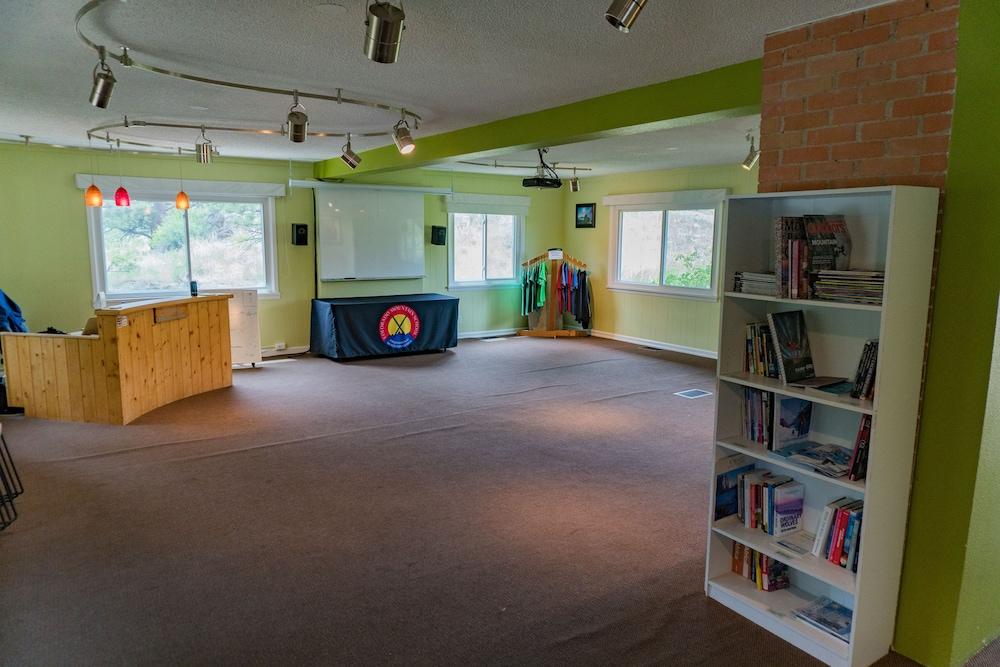 Estes Park Adventure Hostel photo 5