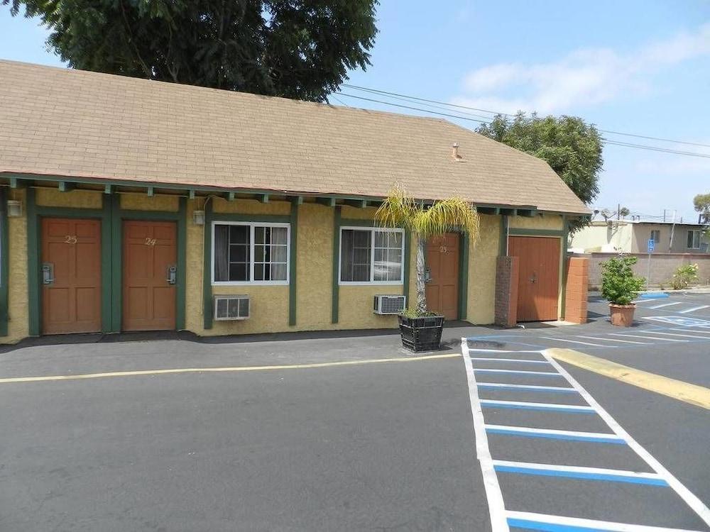 Starlite Motel photo 32