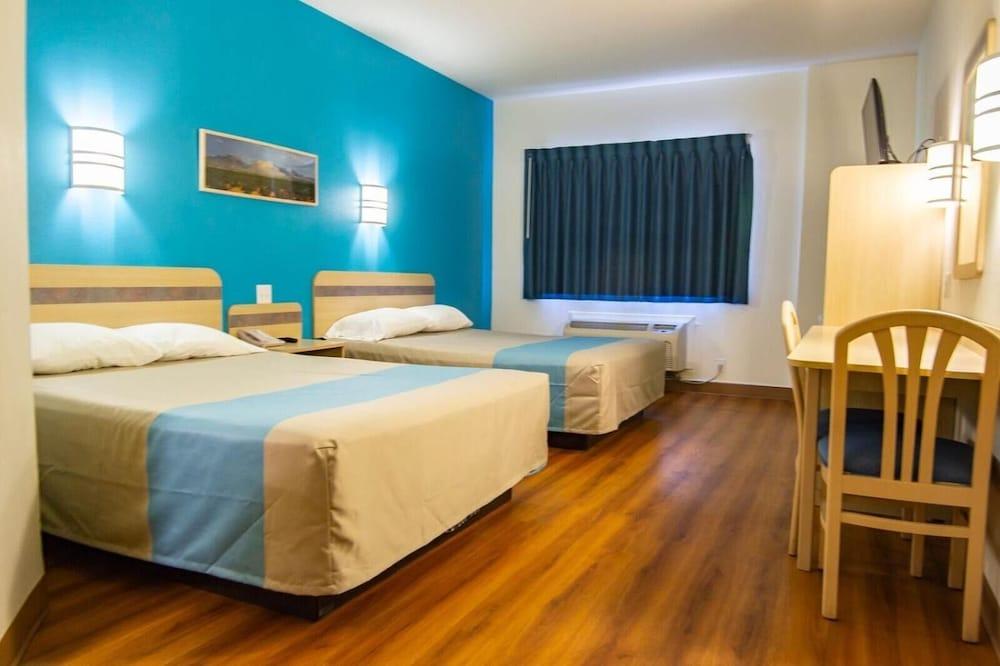 Motel 6 Las Cruces, NM - Telshor photo 10