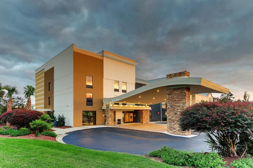 Fairfield Inn & Suites by Marriott Southport photo 48