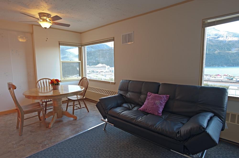 Glacier View Condo Suites photo 22