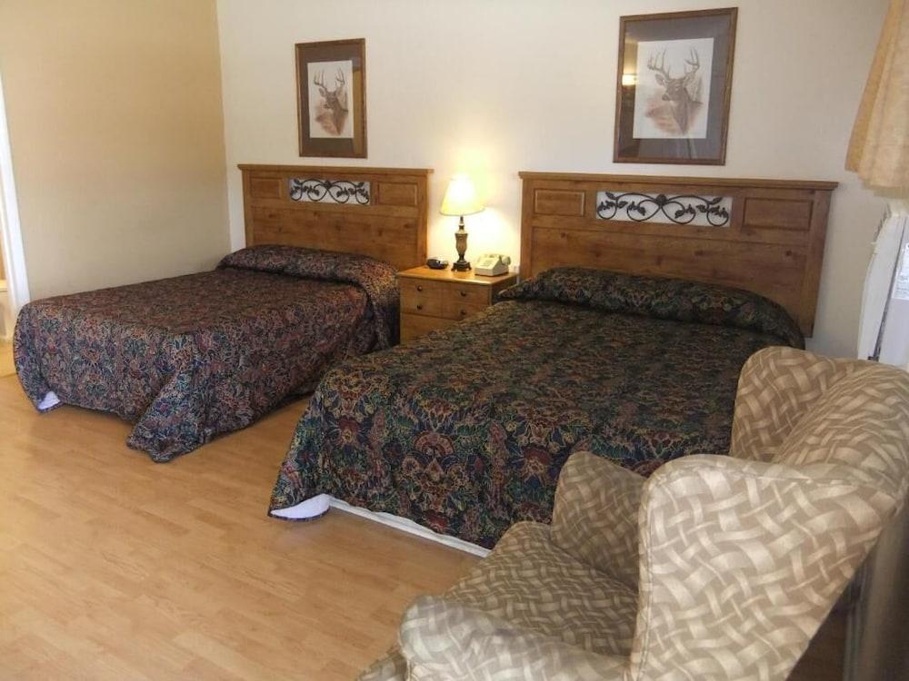 The Hills Motel photo 23