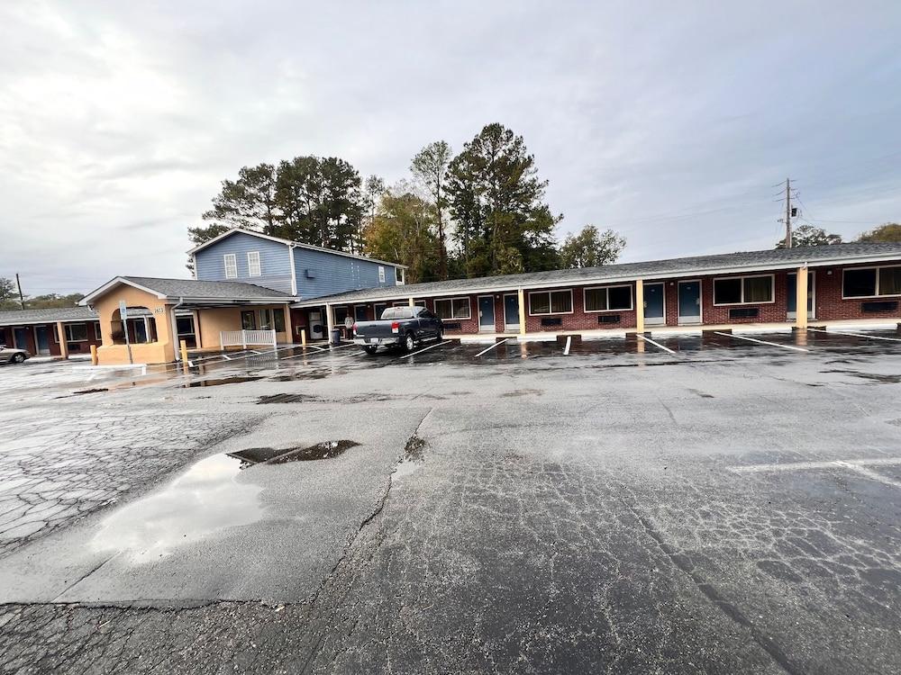 BUDGET INN photo 20