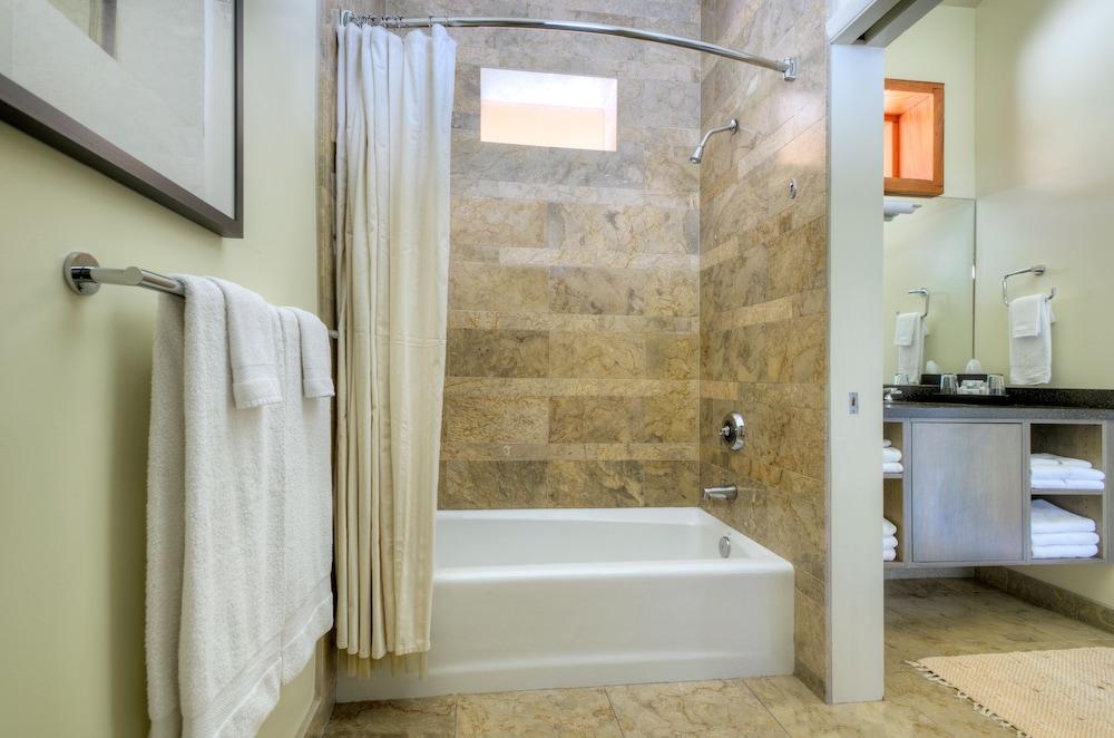 Desert Pearl Inn photo 16