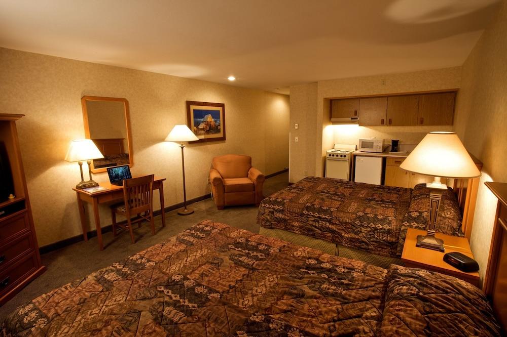 Cousins Country Inn photo 44