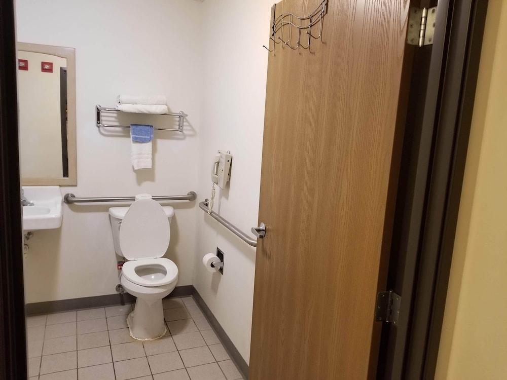 Bilmar Inn & Suites by Hotel O Hwy 77 photo 96