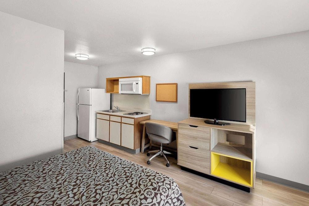 Birch Hill Suite Rochester – Med City photo 24