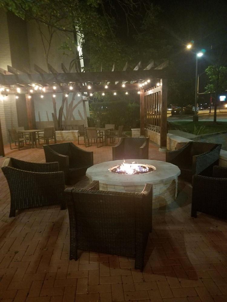 Country Inn & Suites by Radisson, Hoffman Estates, IL photo 13